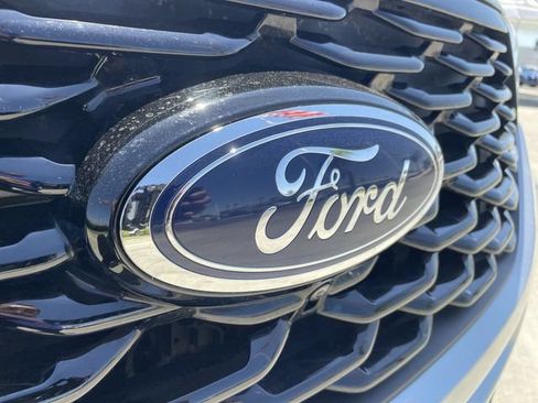 Used 2023 Ford Explorer ST-Line w/ Class IV Trailer Tow Package AWD/4WD image 32