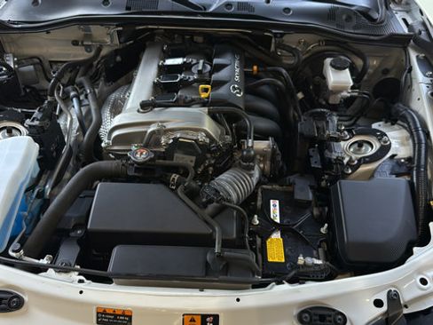 Used 2023 MAZDA MX-5 Miata Grand Touring w/ Weather Package RWD image 36