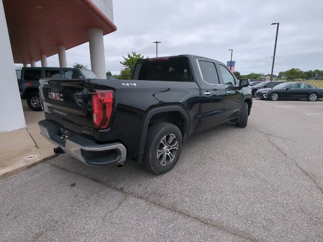 Used 2025 GMC Sierra 1500 SLT AWD/4WD image 33