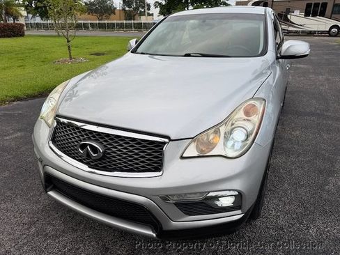 Used 2017 INFINITI QX50 2WD image 16