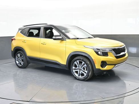 Used 2023 Kia Seltos S image 8