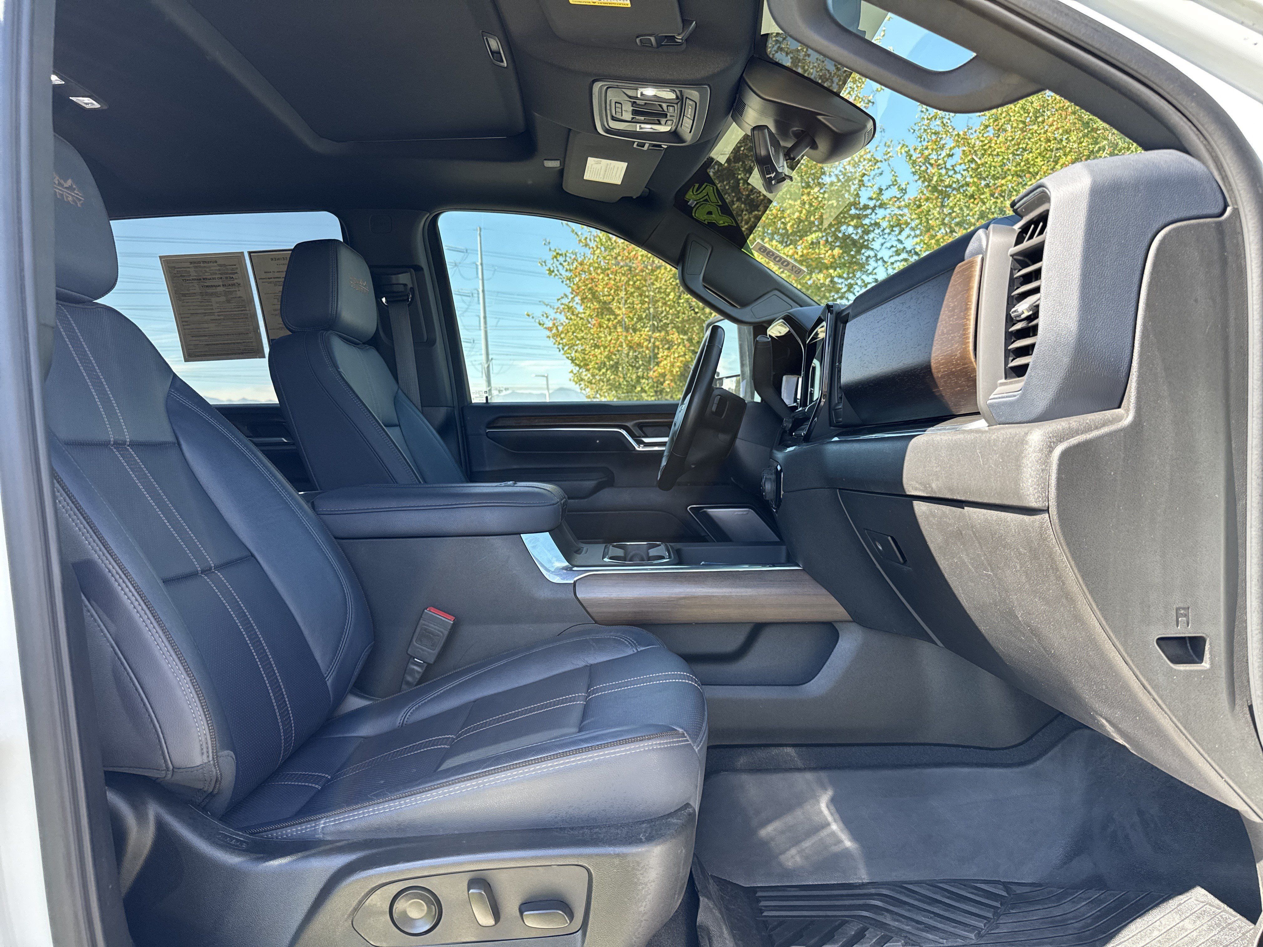 Used 2024 Chevrolet Silverado 3500 High Country w/ Technology Package AWD/4WD image 20