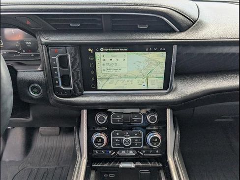 Used 2024 GMC Yukon XL Denali w/ Advanced Technology Package image 10