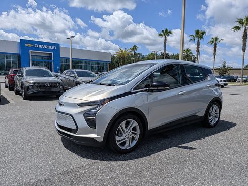 Certified 2023 Chevrolet Bolt LT w/ Driver Confidence Package FWD image 7