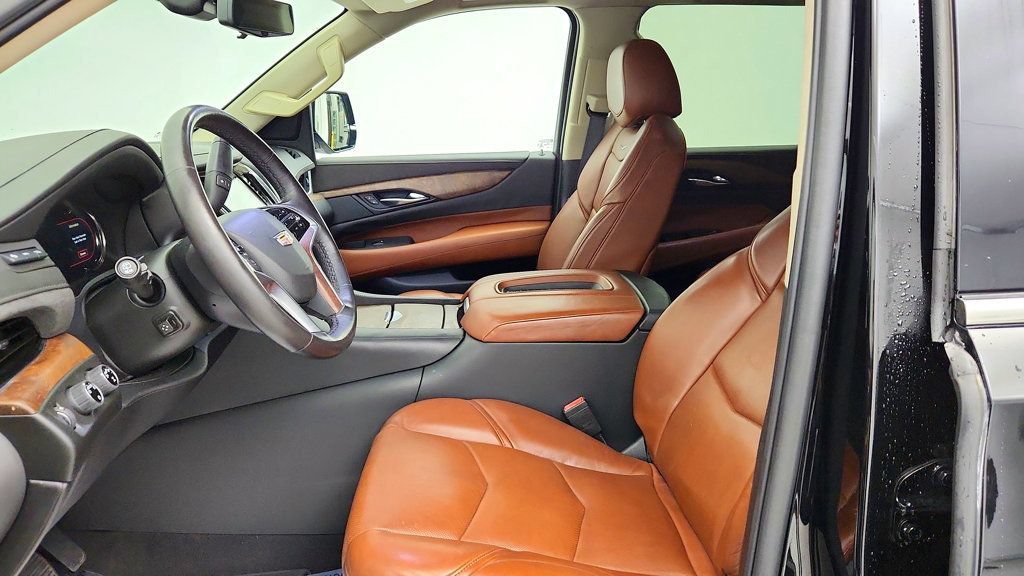 Used 2020 Cadillac Escalade Premium Luxury AWD/4WD image 19