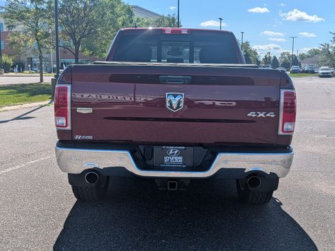 Used 2017 RAM 1500 Laramie w/ Convenience Group AWD/4WD image 4