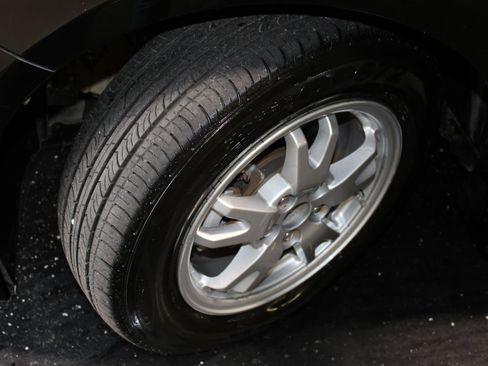 Used 2010 Toyota Prius Two FWD image 30