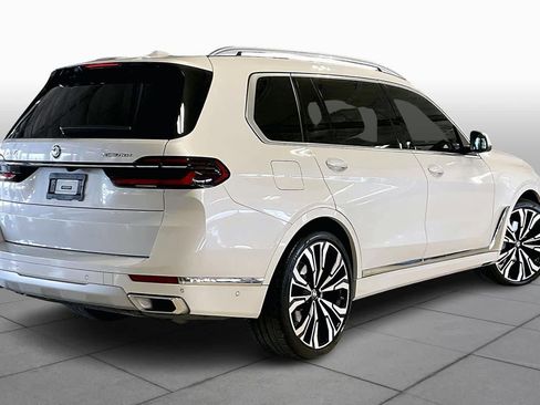 Certified 2023 BMW X7 xDrive40i w/ Premium Package image 13