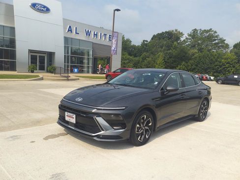 Used 2024 Hyundai Sonata SEL FWD image 1
