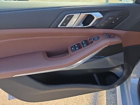 New 2026 BMW X5 M60i image 11