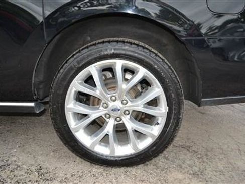 Used 2019 Ford Expedition Max Limited w/ Equipment Group 302A AWD/4WD image 9