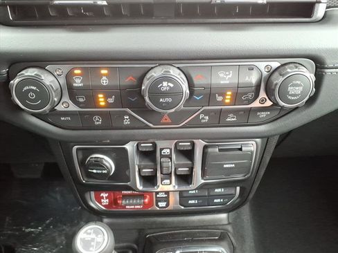 New 2026 Jeep Wrangler Unlimited Rubicon image 11