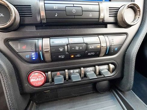 Used 2020 Ford Mustang Shelby GT500 w/ Technology Package RWD image 67