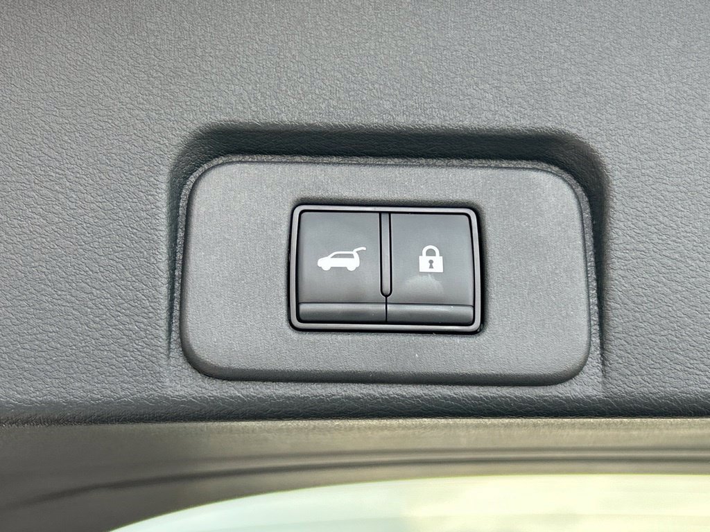 Certified 2026 Nissan Rogue Dark Armor FWD image 53
