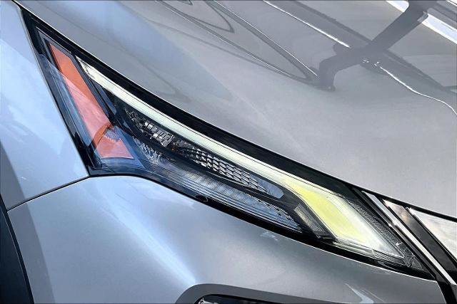Certified 2022 Nissan Rogue SV FWD image 27