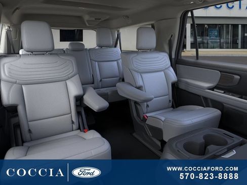 New 2026 Ford Expedition Max Platinum w/ Platinum Ultimate Package AWD/4WD image 11