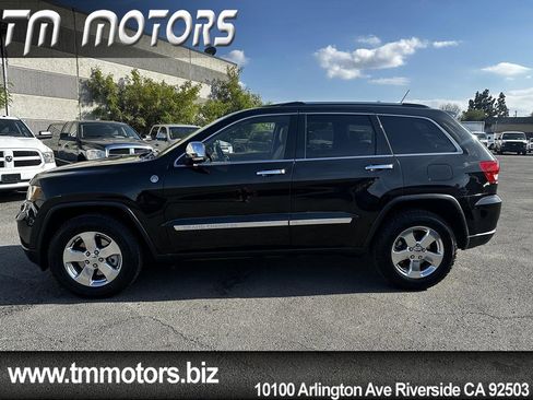 Used 2013 Jeep Grand Cherokee Overland Summit image 3