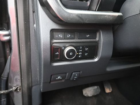 Used 2024 Ford F250 Lariat w/ Lariat Ultimate Package image 13