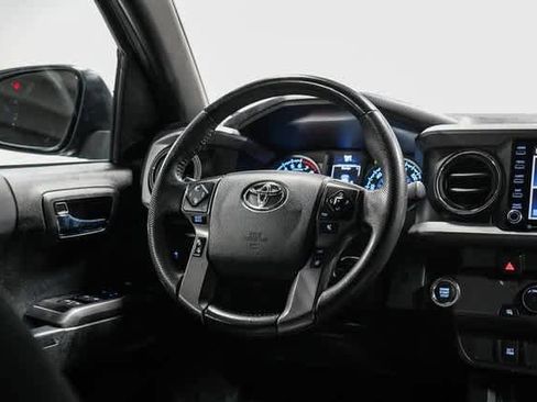 Certified 2023 Toyota Tacoma TRD Off-Road image 15