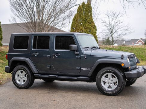 Used 2008 Jeep Wrangler X image 4