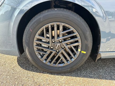 New 2026 Nissan Sentra SV w/ SV Convenience Package FWD image 11