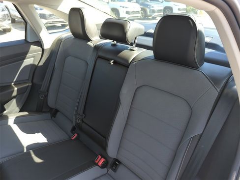 New 2026 Volkswagen Jetta SE image 25