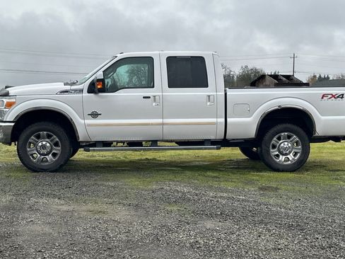 Used 2013 Ford F350 Lariat w/ Lariat Chrome Pkg image 7