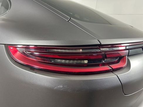 Used 2018 Porsche Panamera 4S image 34