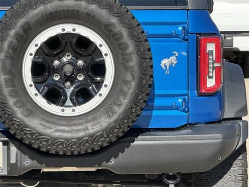 Used 2022 Ford Bronco Badlands image 5