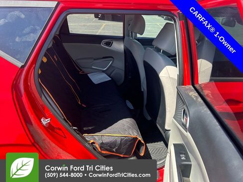 Used 2024 Kia Soul LX w/ Option Group 015 FWD image 8