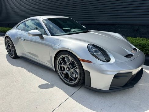 Certified 2026 Porsche 911 GT3 w/ Lightweight Package In Black RWD image 12