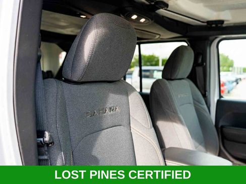 Used 2024 Jeep Wrangler Unlimited Sahara AWD/4WD image 28