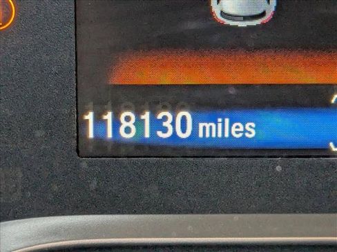 Used 2017 Honda Pilot Touring image 11