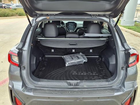 Certified 2025 Subaru Crosstrek 2.5i Limited w/ Crosstrek Mirror Package image 27