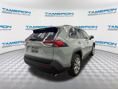 Used 2023 Toyota RAV4 XLE Premium FWD image 5