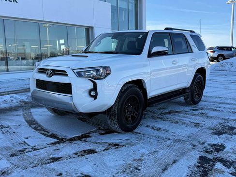 Certified 2024 Toyota 4Runner TRD Off-Road Premium image 1