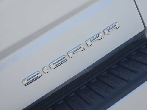 Used 2024 GMC Sierra 1500 Denali Ultimate AWD/4WD image 11