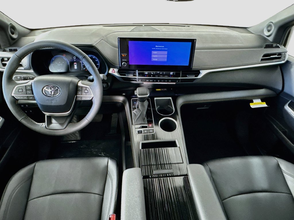 New 2026 Toyota Sienna XLE Woodland Edition AWD/4WD image 24