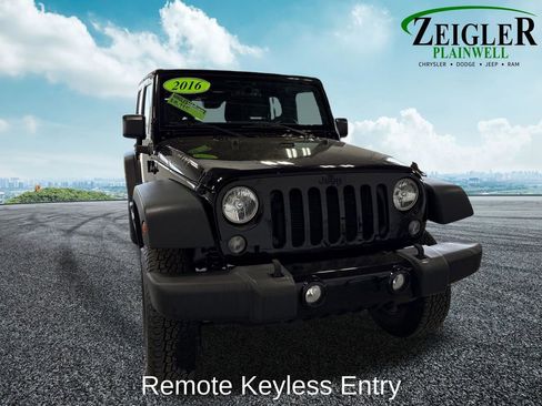 Used 2016 Jeep Wrangler Unlimited Sport AWD/4WD image 8