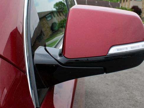 Used 2020 Chevrolet Traverse LT w/ Driver Confidence II Package image 7