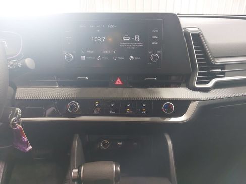 Used 2023 Kia Sportage LX AWD/4WD image 19