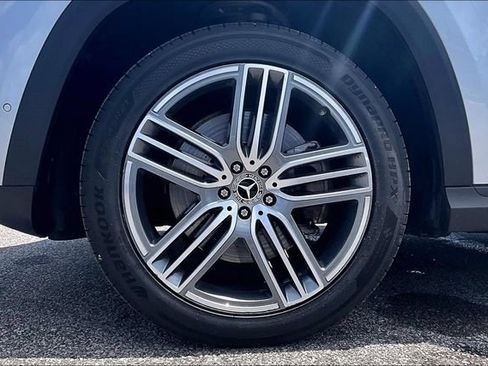 Used 2025 Mercedes-Benz GLS 450 4MATIC image 33