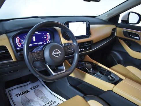 Certified 2023 Nissan Rogue Platinum AWD/4WD image 13