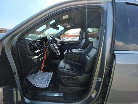 Used 2025 GMC Sierra 1500 SLT AWD/4WD image 9