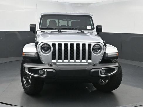 Used 2022 Jeep Gladiator Overland w/ Popular Equipment Package AWD/4WD image 40