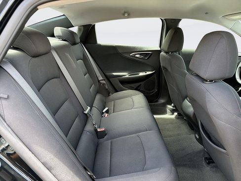 Used 2025 Chevrolet Malibu RS FWD image 28