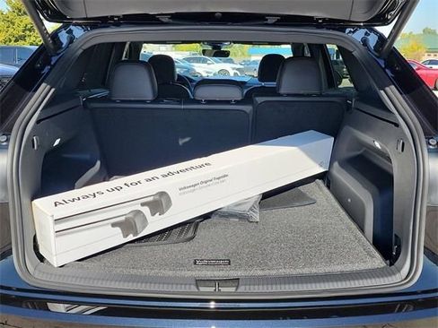 New 2026 Volkswagen Atlas Cross Sport SE image 5