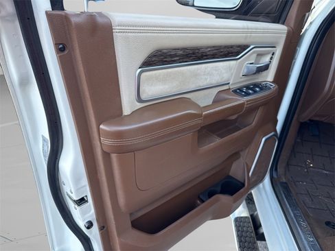 Used 2020 RAM 2500 Laramie image 21