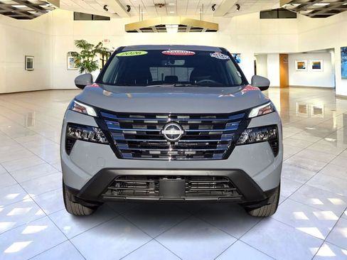 Certified 2026 Nissan Rogue SV image 2