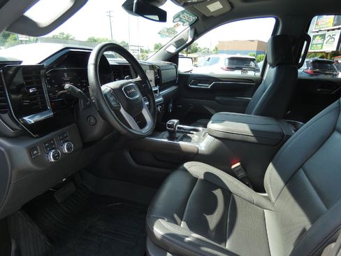 Used 2025 GMC Sierra 1500 SLT w/ SLT Premium Plus Package AWD/4WD image 12